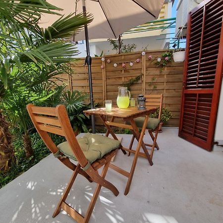 Apartment Vesna With Terrace Башка Екстер'єр фото